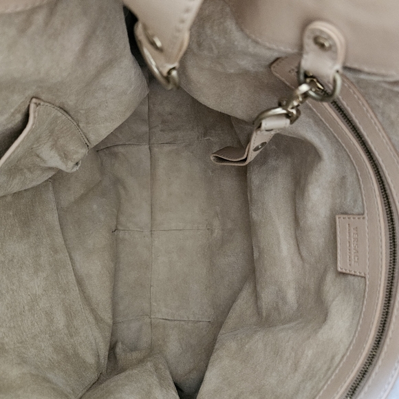 Versace pink mink and leather purse - Picture 6 of 13